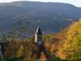 Das Dorf La Vancelle ist in einer ganz besonderen schnen Lage. Sie werden da Erhohlung und Entspannung geniessen. Weit vom stressigen Alltag und Touristenmengen. Jedoch sind alle interessante Attraktionen nur Minuten entfernt!